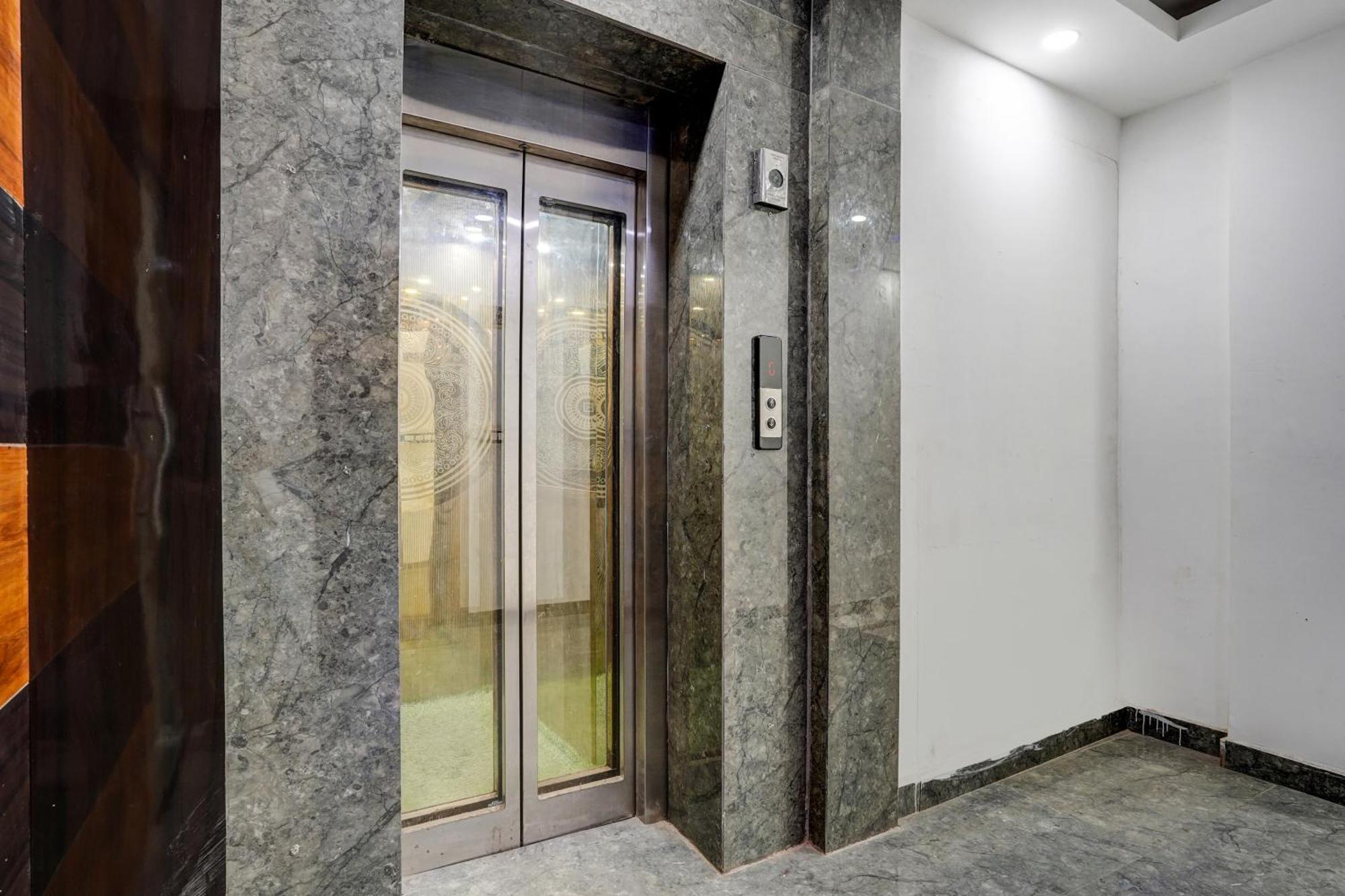 Hotel Hight Krone A Family Hotel Near Igi Airport Delhi Nowe Delhi Zewnętrze zdjęcie
