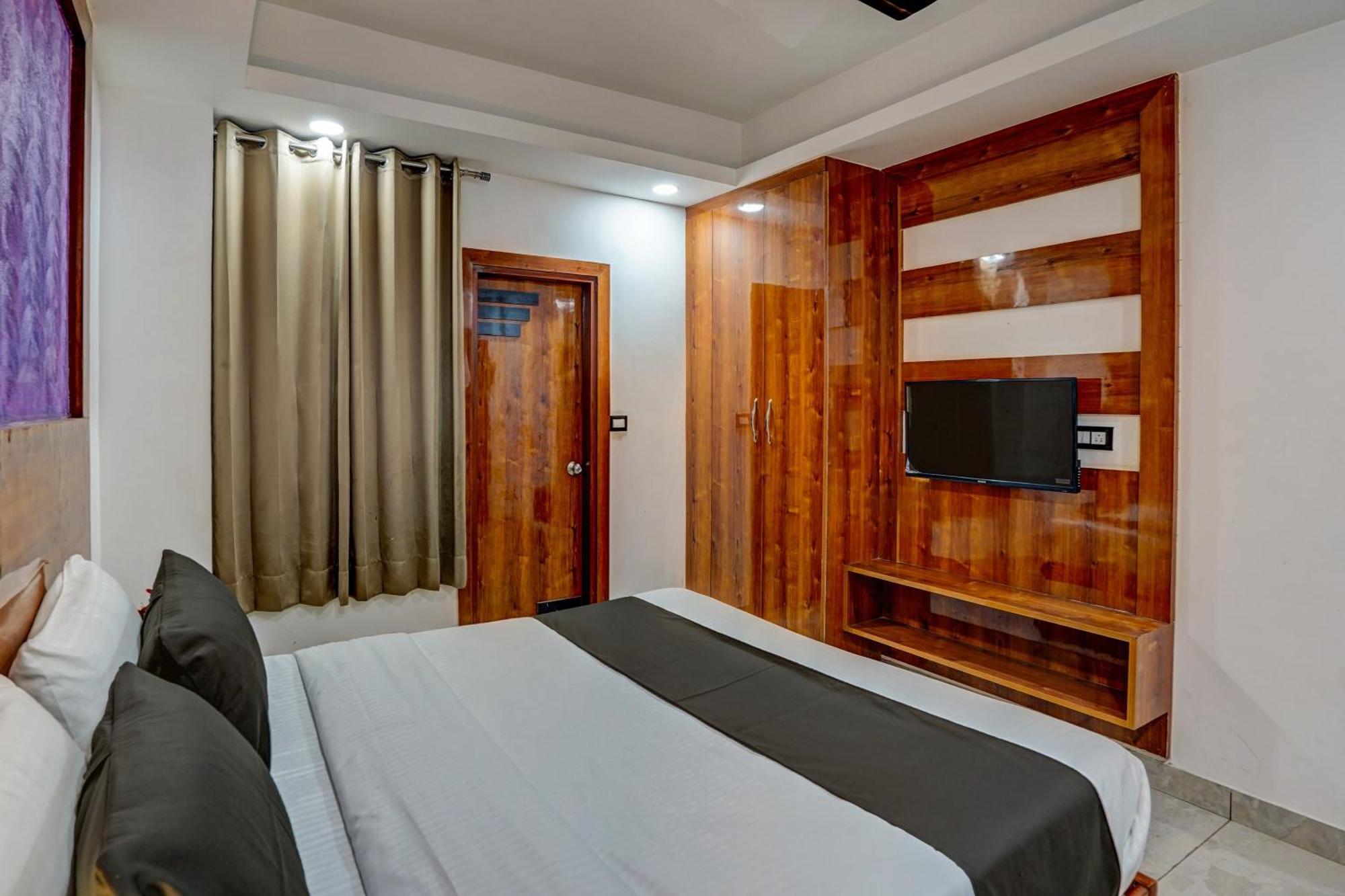 Hotel Hight Krone A Family Hotel Near Igi Airport Delhi Nowe Delhi Zewnętrze zdjęcie